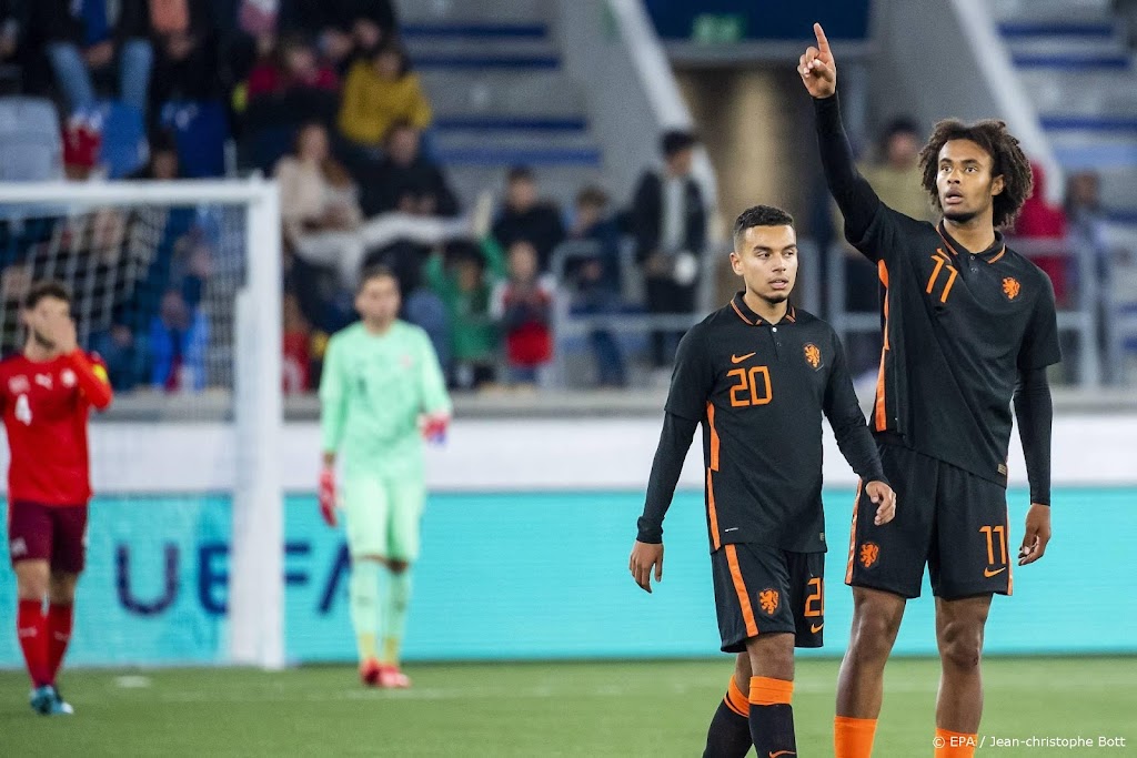 Zirkzee houdt Jong Oranje met 2 treffers overeind in Zwitserland