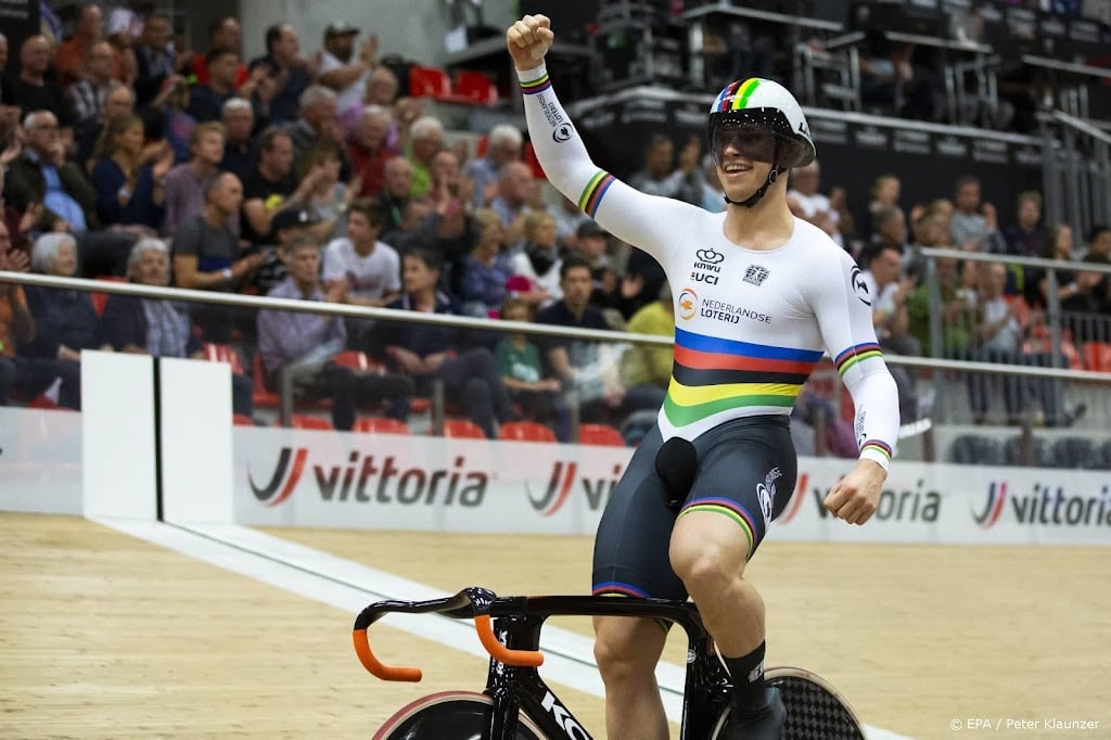 Lavreysen pakt ten koste van Hoogland Europese sprinttitel