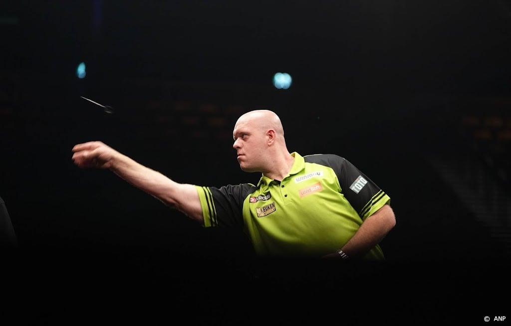 Van Gerwen gunt Wright één leg en bereikt finale World Grand Prix