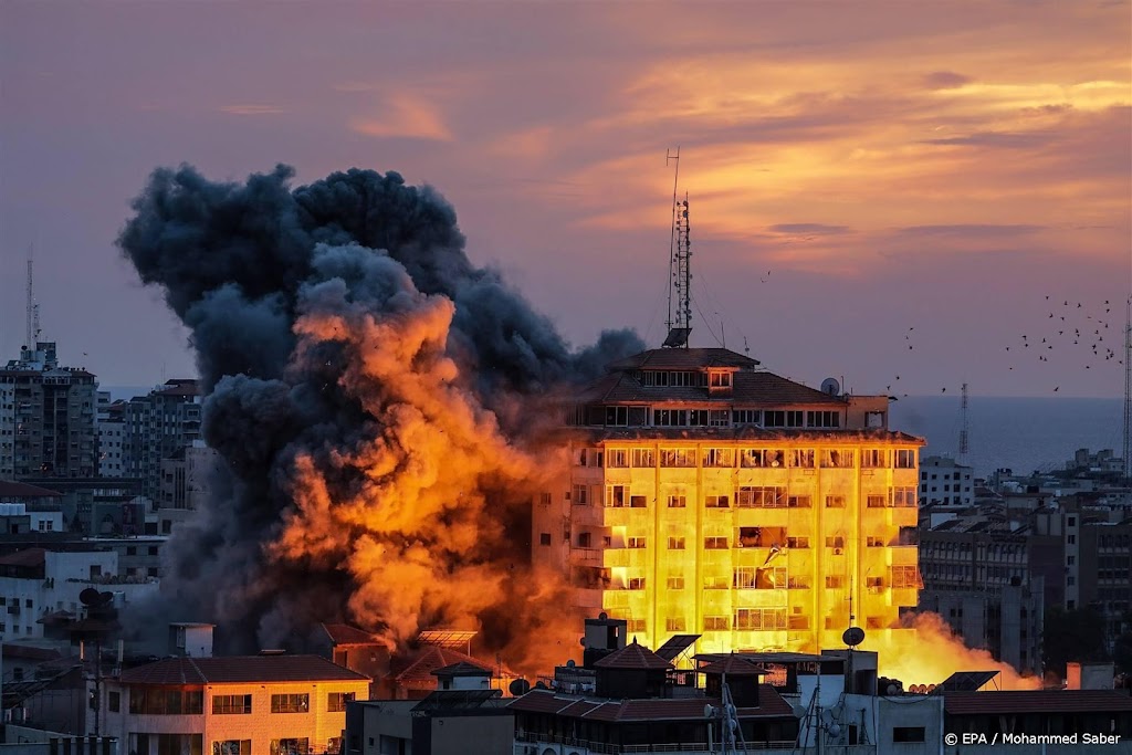 Leger Israël roept burgers in Gaza op te schuilen