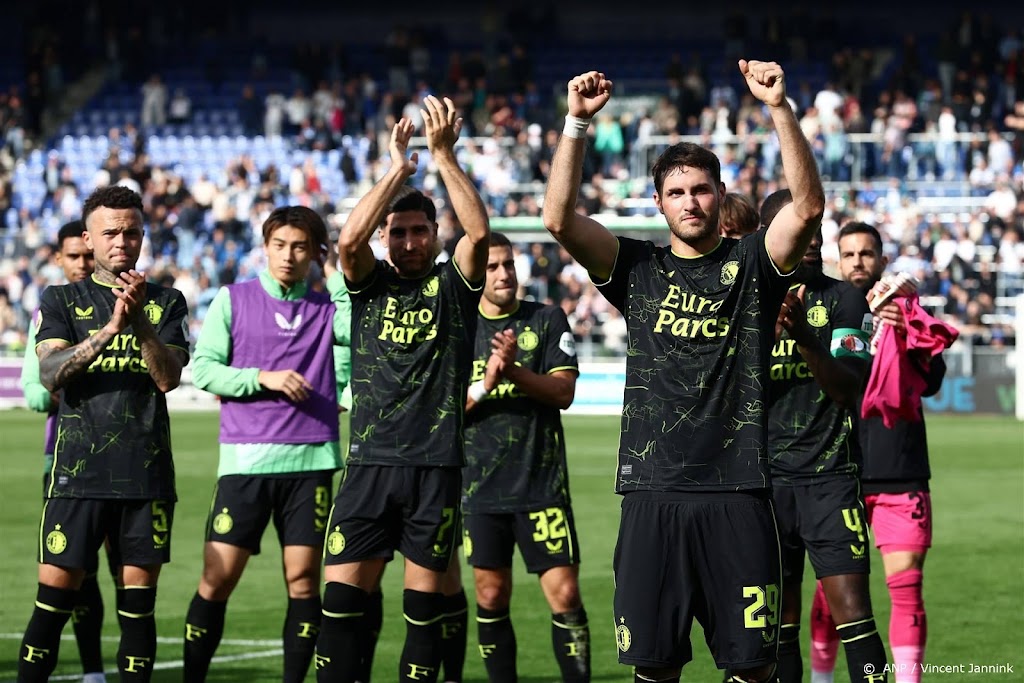 Feyenoord herpakt zich met trefzekere Giménez na duel Atlético