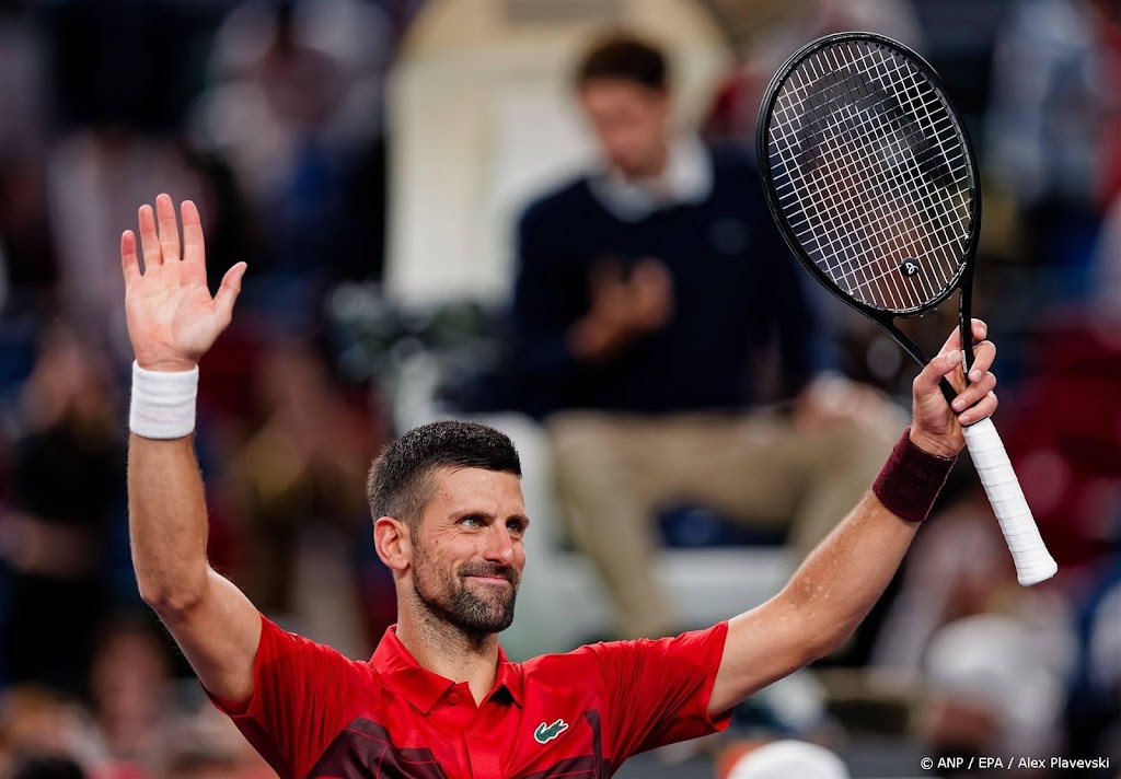 Djokovic in Shanghai na uur al klaar met Italiaan Cobolli