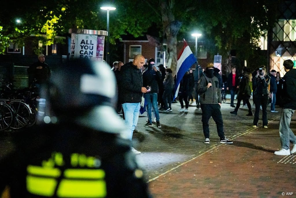 Celstraffen voor rellen bij azc-protest Doetinchem