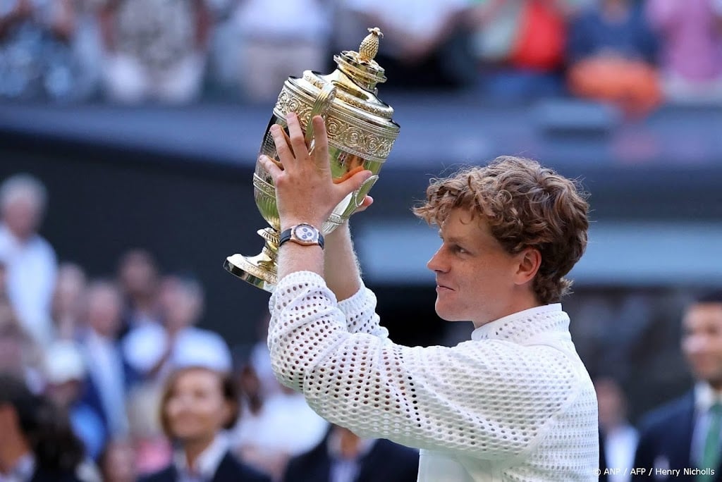 Sinner en Alcaraz spelen tegen amateurs bij Australian Open
