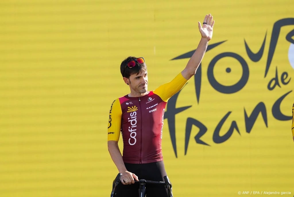 Afzwaaiende Izagirre met polsbreuk in Ronde van Lombardije