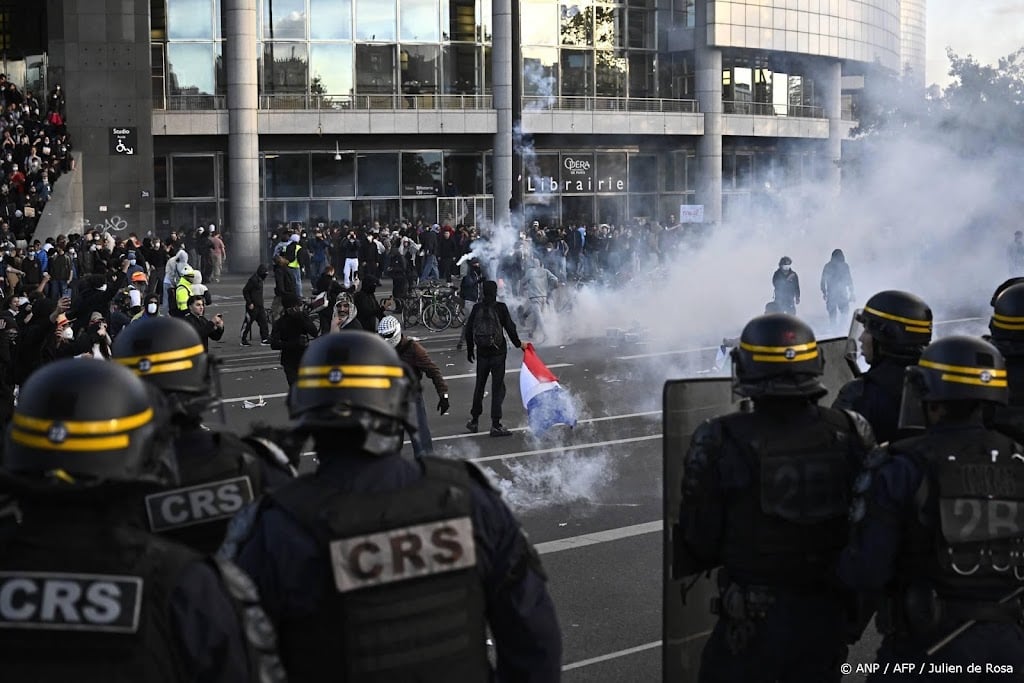 Meer dan 500 arrestaties bij onderwijsprotesten Frankrijk
