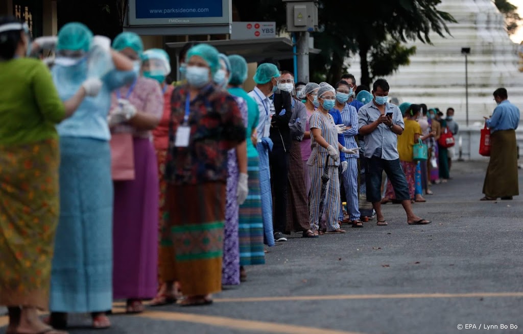 Partij Aung San Suu Kyi favoriet in verkiezingen Myanmar