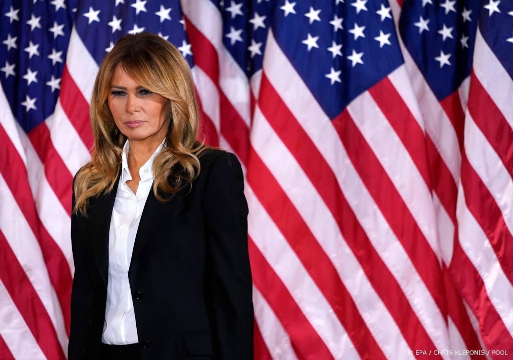Melania zwijgt over oproep aan Trump om verlies toe te geven