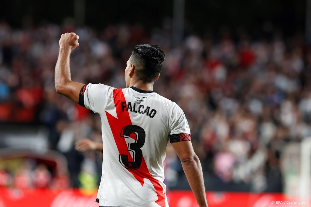 Dijbeenblessure houdt aanvaller Falcao aan de kant 