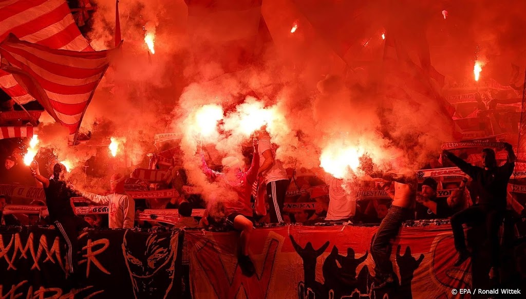 Duitse voetbalfans opgepakt na rellen in Napels