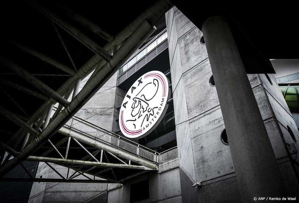 Ajax houdt zich nog stil, supportersvereniging wil niet reageren