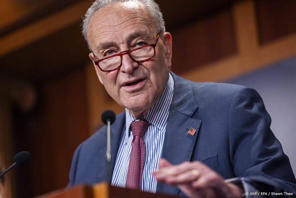 In VS hekelen onder anderen Schumer en Pompeo geweld in Amsterdam