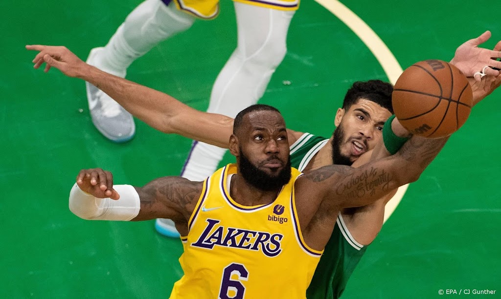 James klopt met Lakers eeuwige rivaal Boston