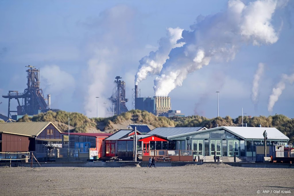 Omgevingsdienst: Tata Steel moet uitstoot verder terugbrengen 