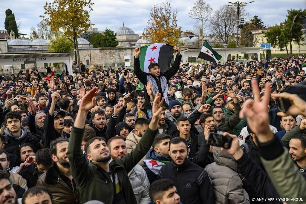 'Overwinning' van revolutie bejubeld op Syrische staatstelevisie