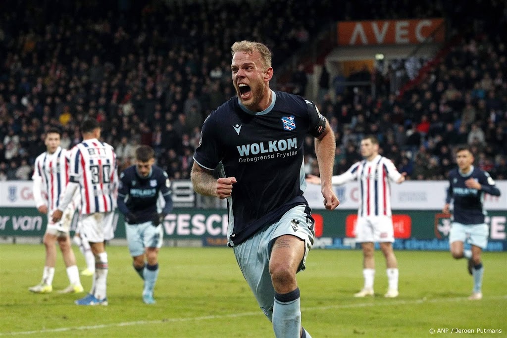 Heerenveen pakt bij Willem II eerste punten in uitwedstrijd: 1-2