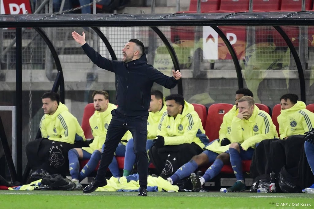 Trainer Farioli wil vooruitkijken na nederlaag van Ajax tegen AZ