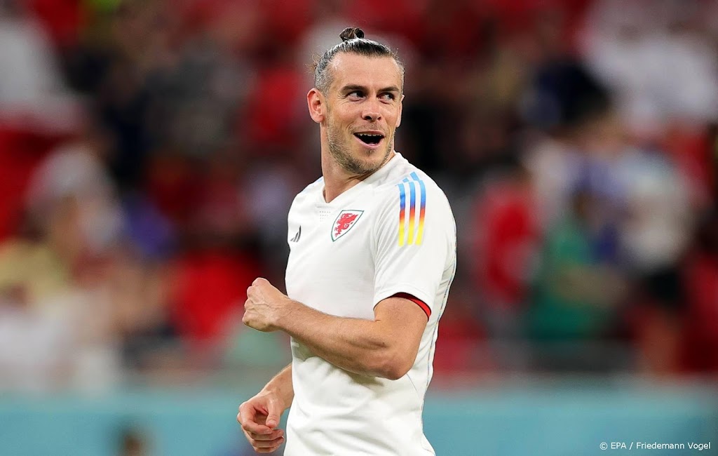 Aanvaller Bale stopt met professioneel voetbal 