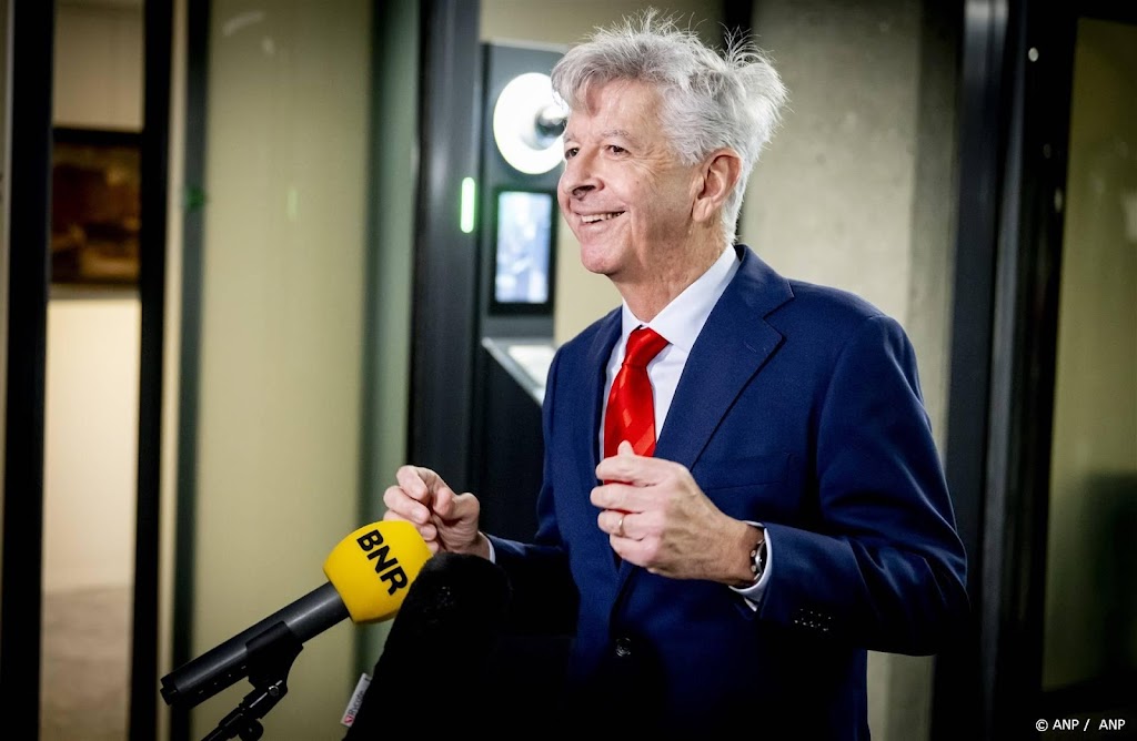 Plasterk praat met onderhandelaars op landgoed in Hilversum