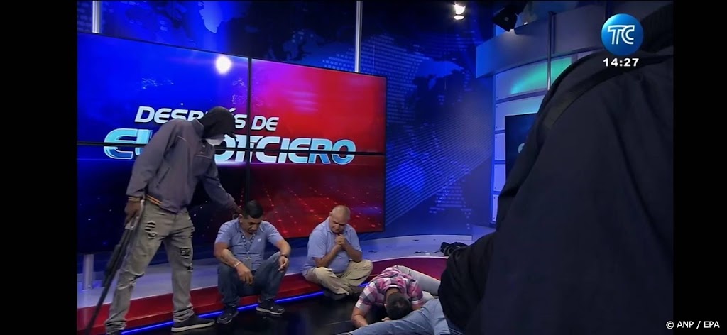 Bewapende en gemaskerde personen bestormen Ecuadoraans tv-station
