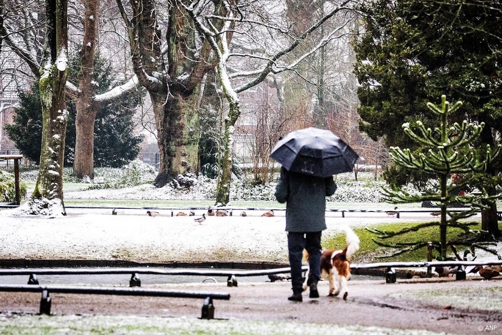 Weerwaarschuwingen in groot deel land om sneeuw en gladheid