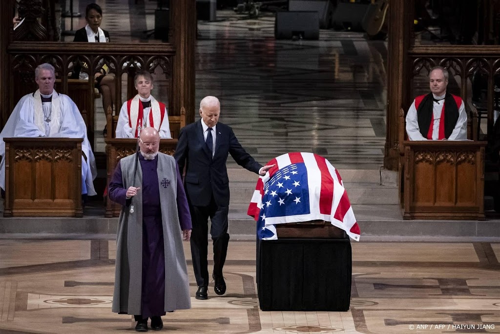 Biden eert Carter op begrafenis: karakter, karakter, karakter