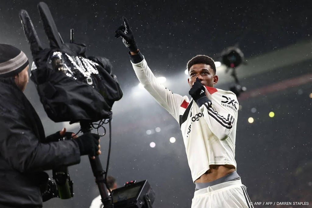 Diallo stelt United gerust en verlengt contract tot medio 2030 