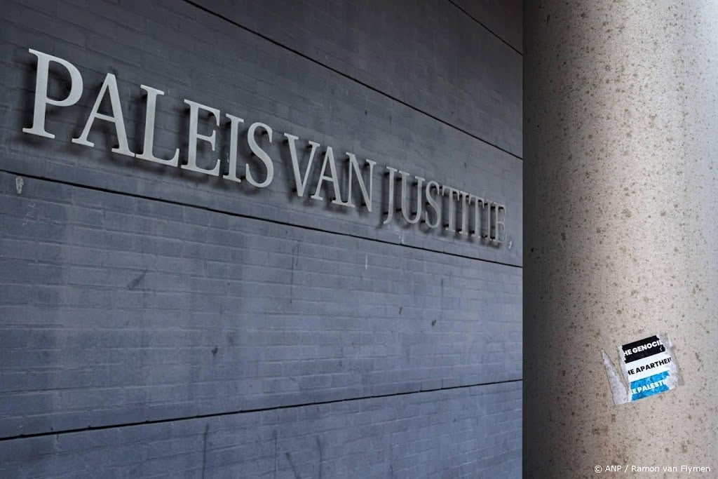 Boetes voor bekladden Israëlische ambassade in Den Haag