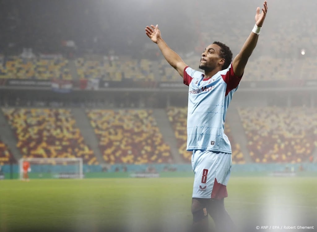 Van Persie denkt dat Timber in zomer transfervrij vertrekt 