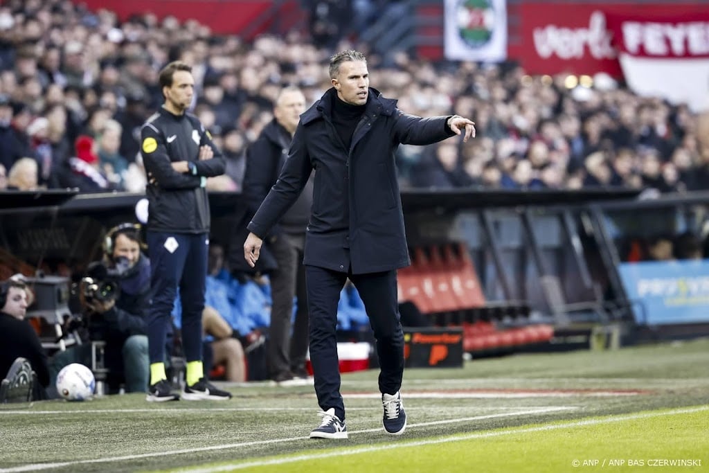 Van Persie 'op één lijn' met leiding Feyenoord
