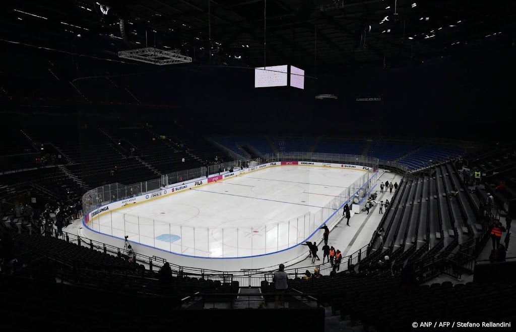 Grootste ijshockeystadion op Spelen in Milaan eindelijk open