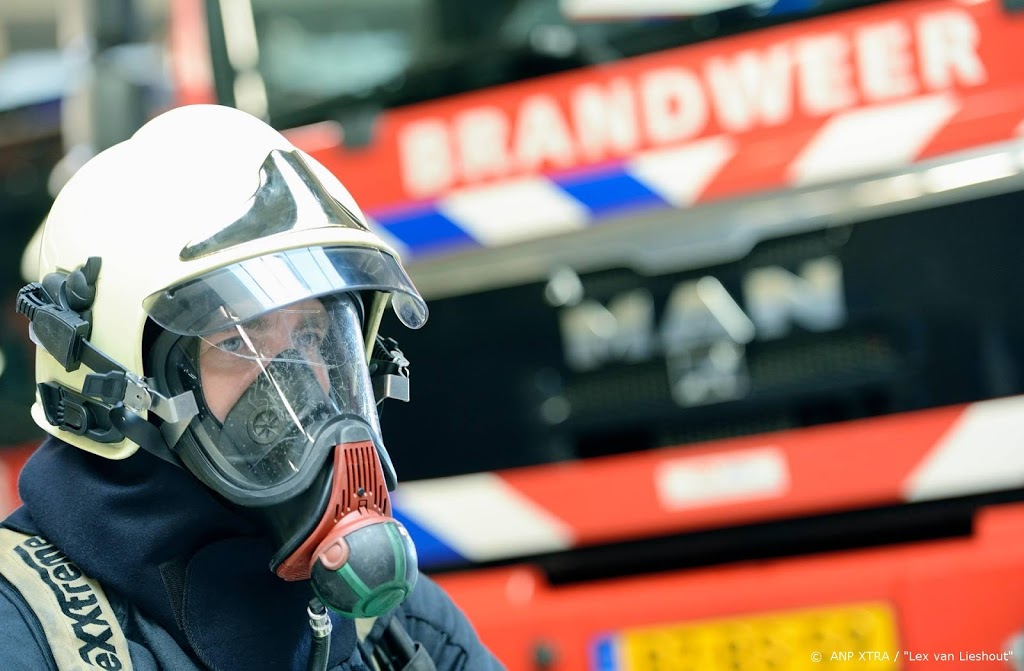 Grote brand in zorgflat in Zwolle, bewoners geëvacueerd