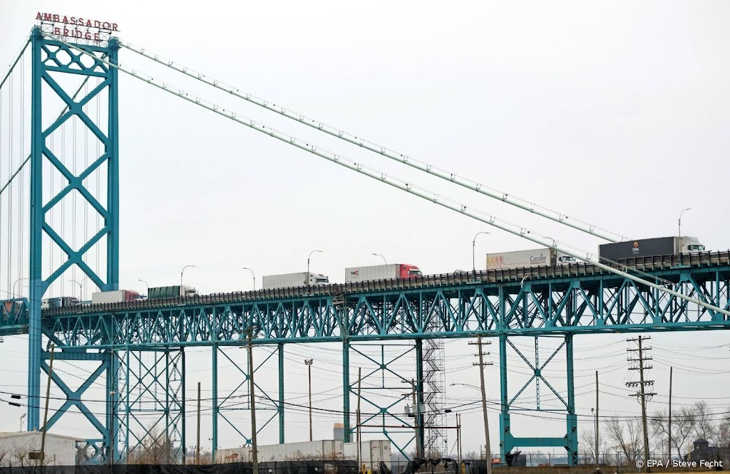 Bedrijven in VS en Canada roepen truckers op blokkade op te heffen