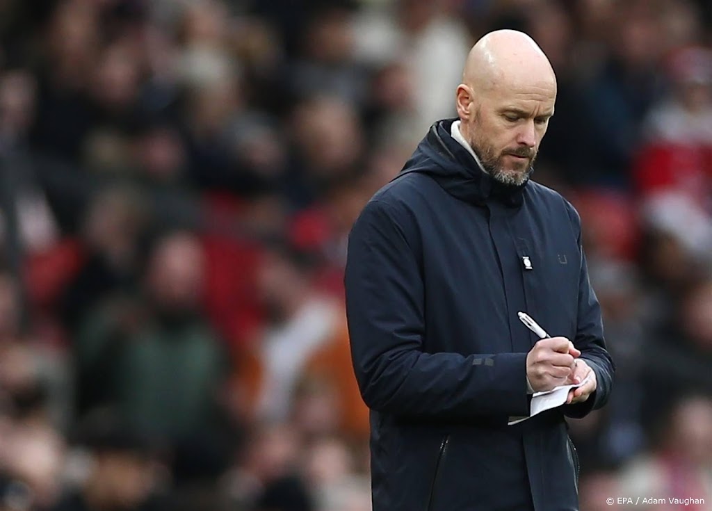 Trainer Ten Hag baalt van 'onacceptabele' trage start United