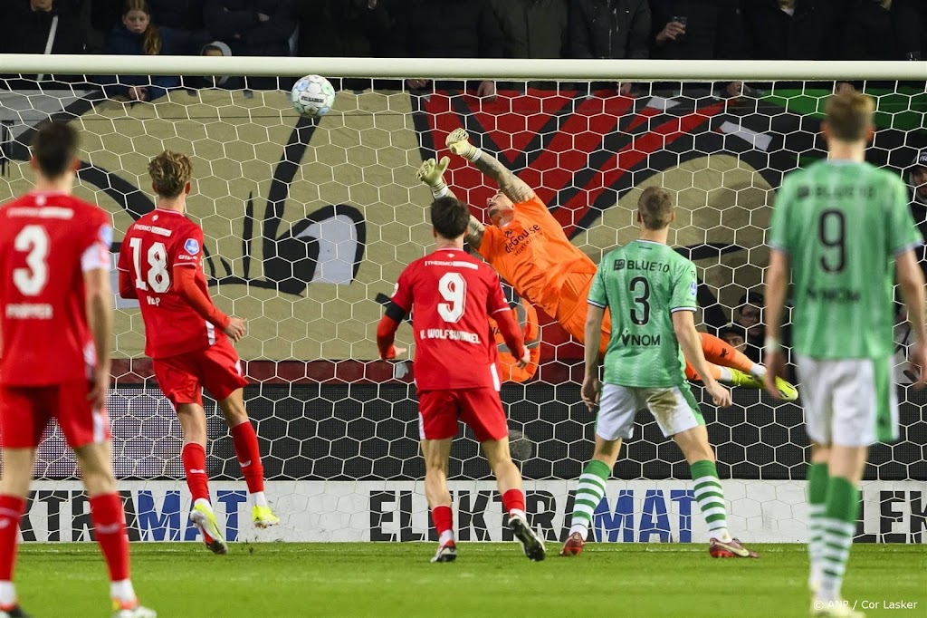 FC Twente maakt geen fout en boekt kleine zege op Sparta