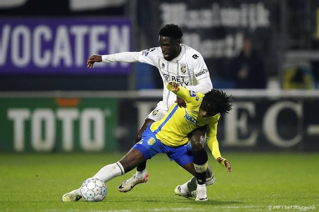 RKC Waalwijk wint degradatieduel en vergroot zorgen Vitesse