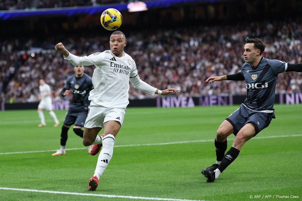 Real Madrid passeert Atlético op ranglijst na zege op Rayo 