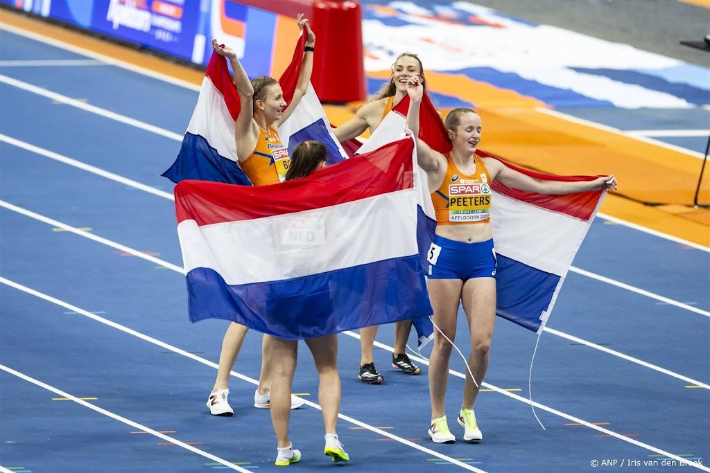 Bol en Klaver loodsen estafetteteam naar derde goud op rij