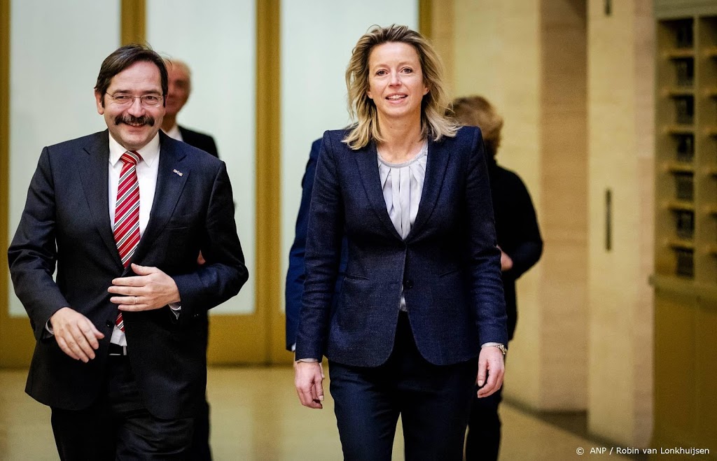 Na gedeputeerden stapt ook Limburgse gouverneur Bovens (CDA) op