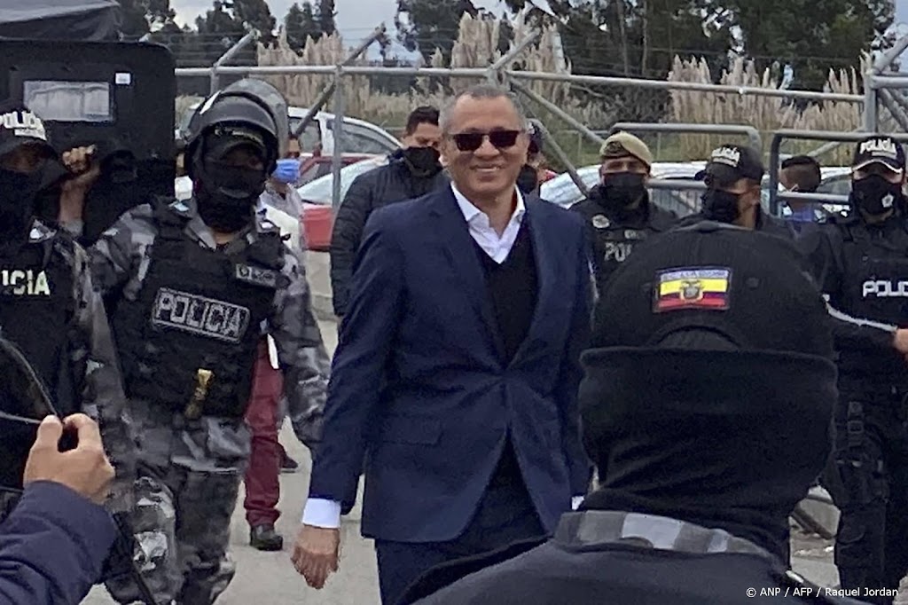 Oud-vicepresident Ecuador 'nam overdosis medicijnen' in cel