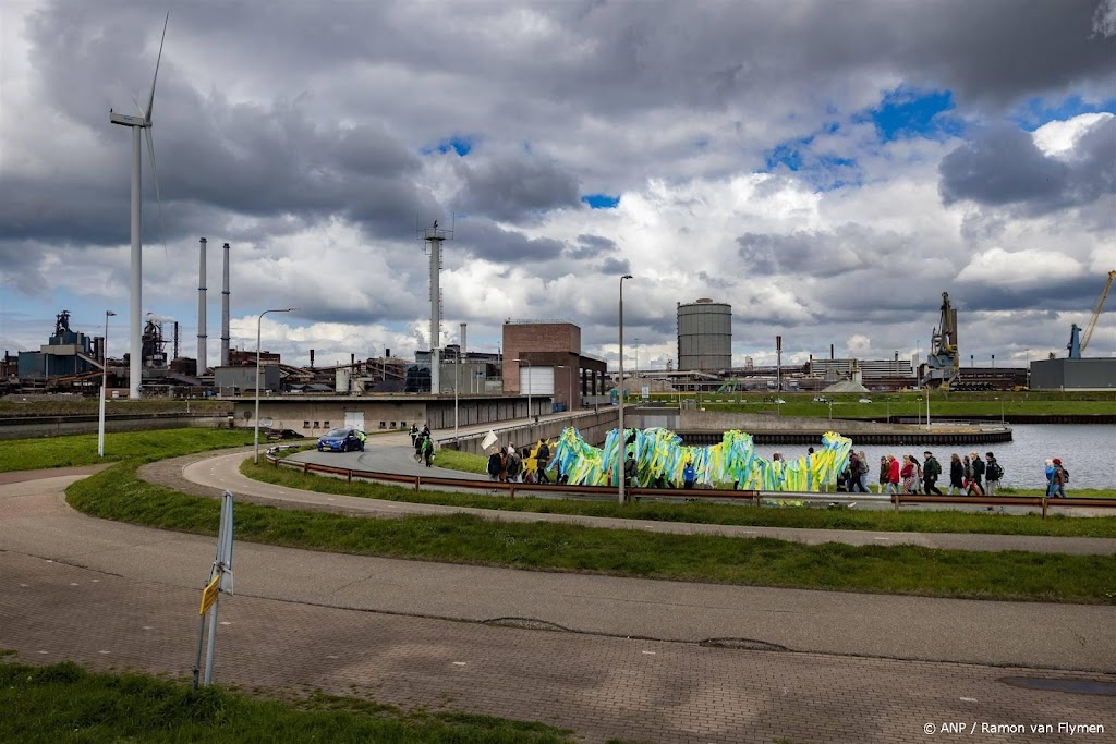 Greenpeace zegt dat reorganisatie Tata Steel probleem niet oplost