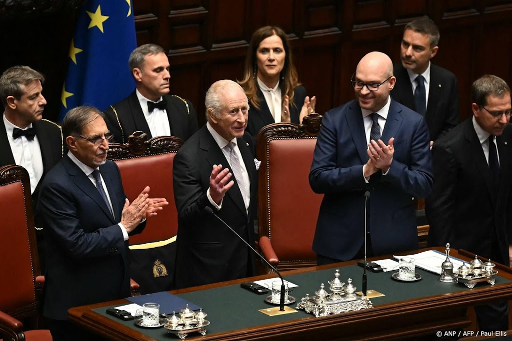 Charles dankbaar voor Romeins idee van hoofd koning op munten