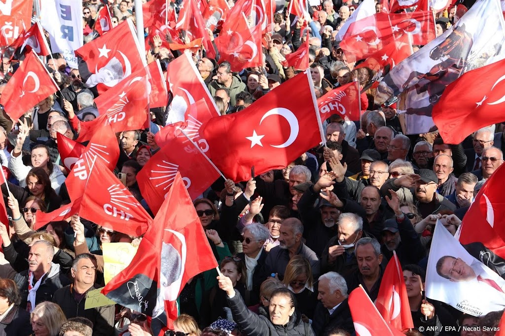 Erdogan noemt protesten door CHP 'zuiver fascisme'