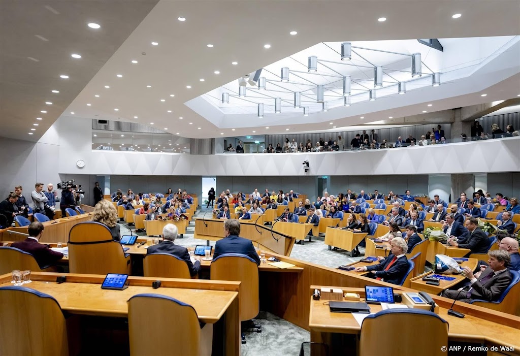 Commissie-Stiekem Tweede Kamer doet aangifte na lek