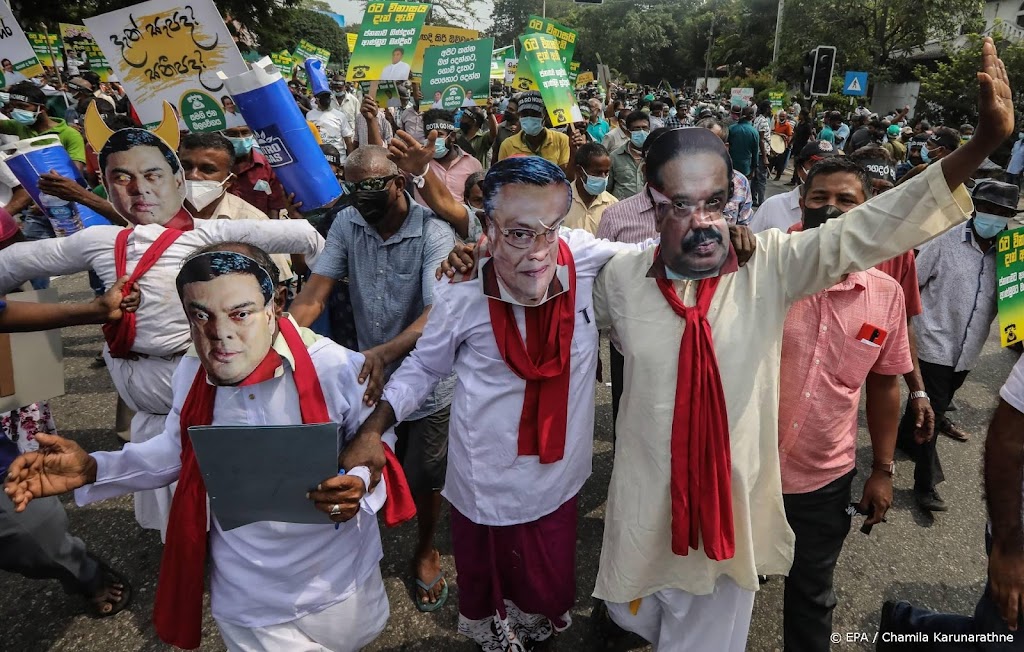 Premier Sri Lanka stapt op na gewelddadige protesten