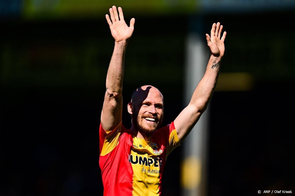 Duitse verdediger Nauber jaar langer bij Go Ahead Eagles