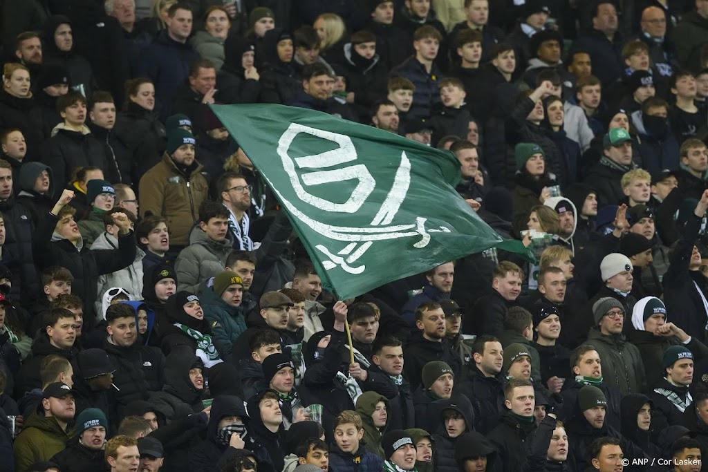 Fans steunen Roda en Groningen in aanloop naar promotieduel