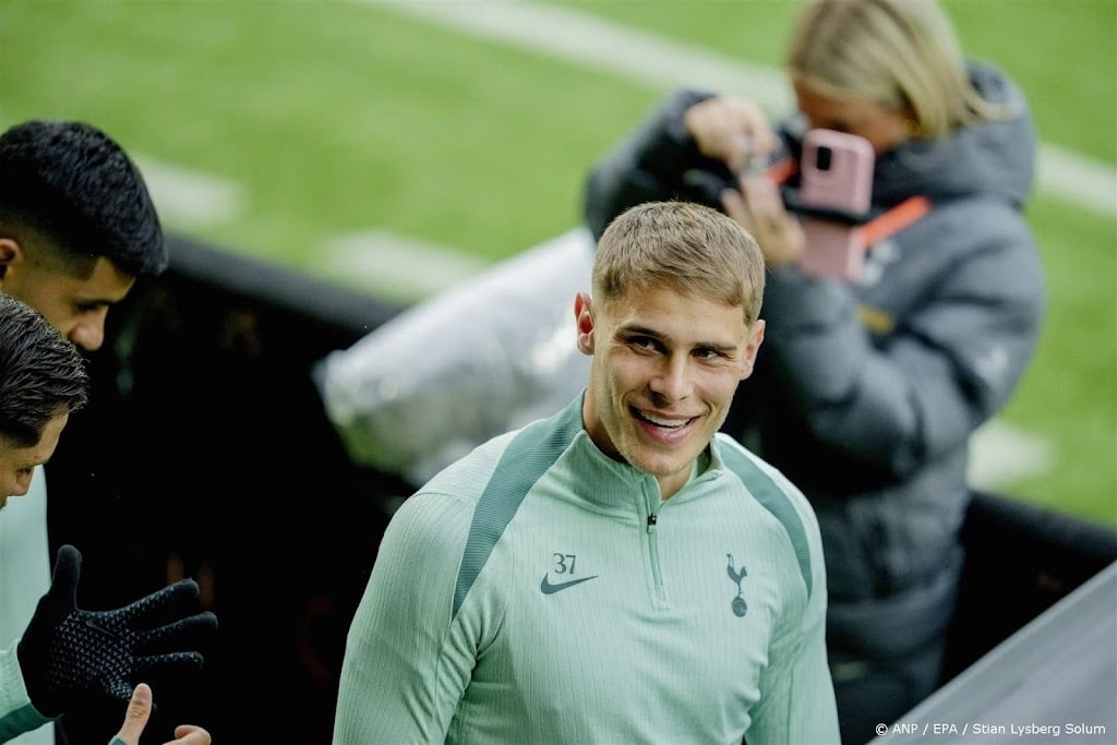 Hoofdprijs gloort voor Spurs en Van de Ven na zwaar seizoen 