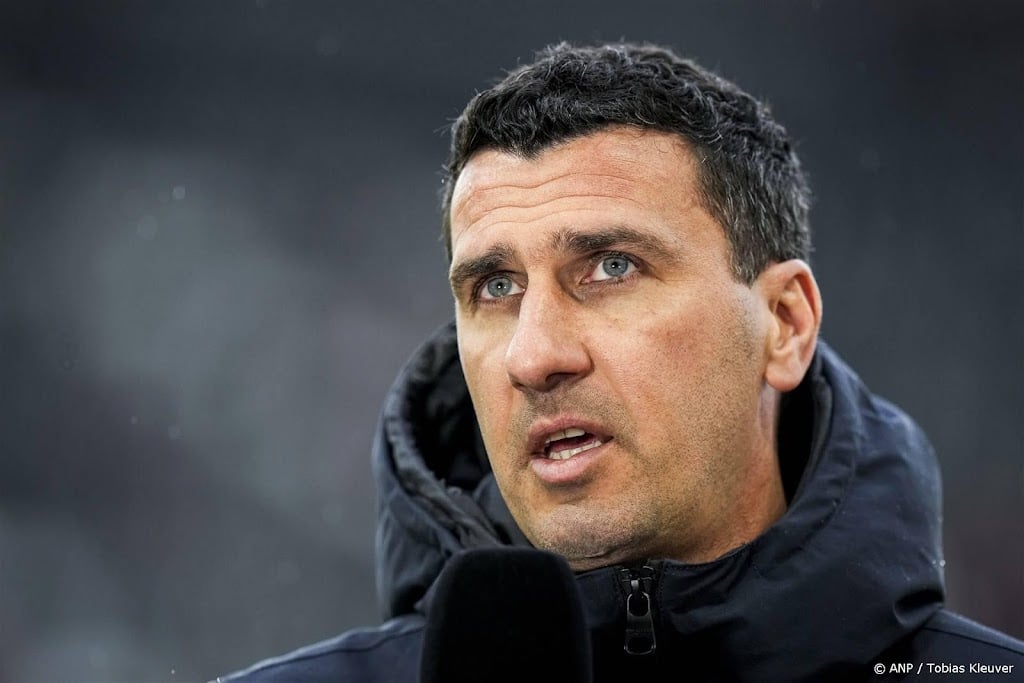 AZ en trainer Martens gaan langer met elkaar door