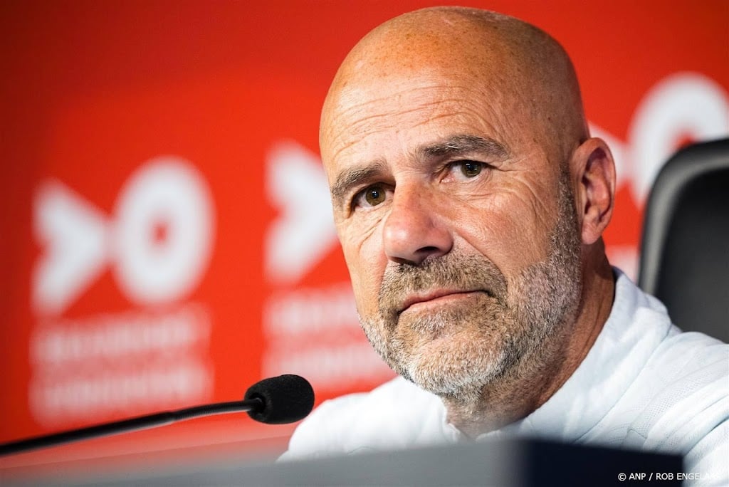 Bosz laat zich niet afleiden en focust zich met PSV op topper